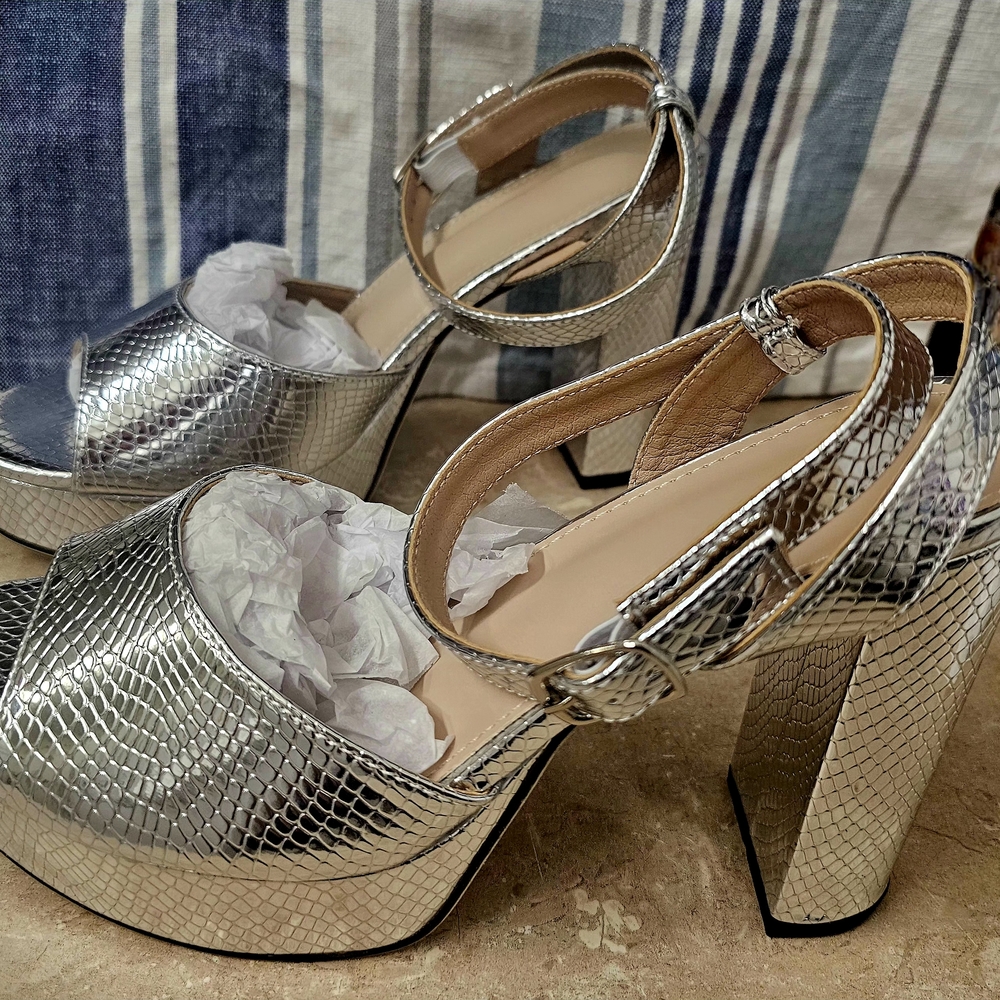 6" Silver Platform Heels Size 8